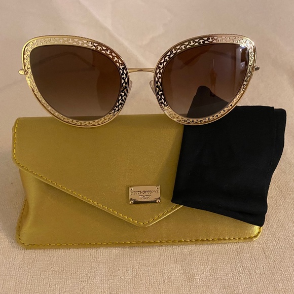 Brand new, never worn Dolce & Gabbana Cat-Eye Sunglasses display picture 1